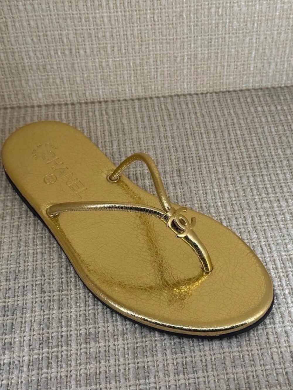 CHANEL THONGS gold Matthieu Blazy collection 37 EU size